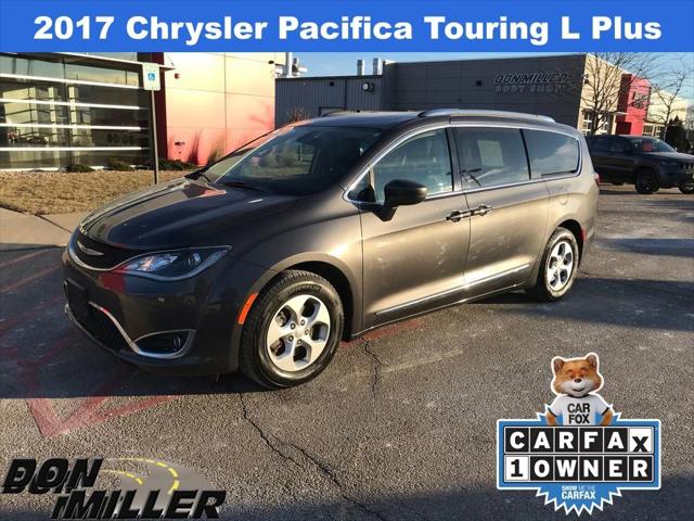 2017 Chrysler Pacifica Touring-L Plus