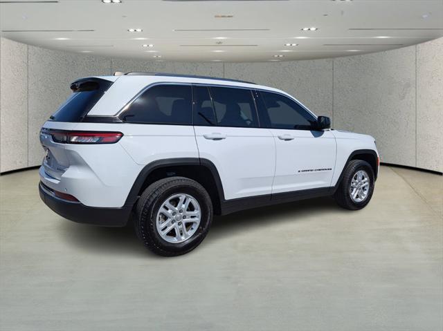 2023 Jeep Grand Cherokee Laredo 4x4