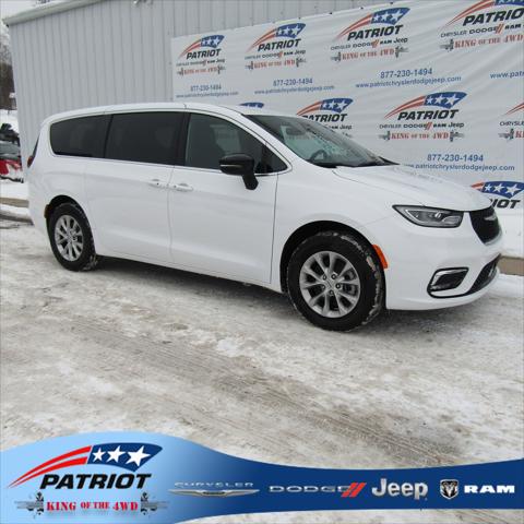 2025 Chrysler Pacifica PACIFICA SELECT AWD