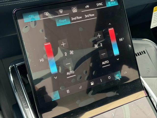 2025 Cadillac Escalade Sport 2