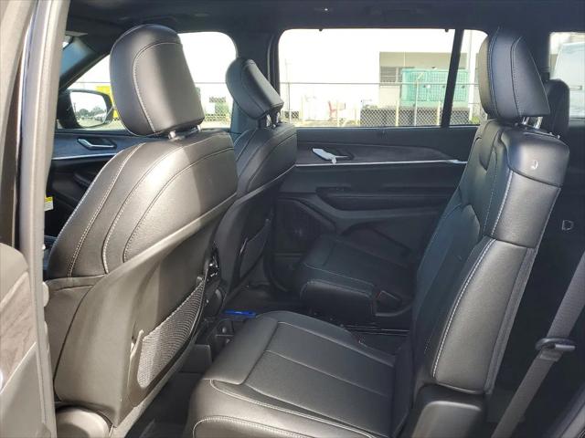 2025 Jeep Grand Cherokee L Limited 4x2