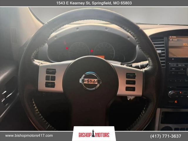 2012 Nissan Pathfinder SV