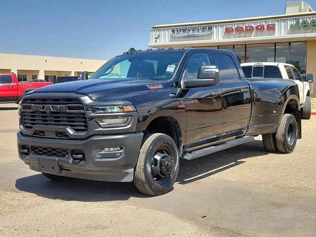 2025 RAM Ram 3500 RAM 3500 TRADESMAN CREW CAB 4X4 8 BOX
