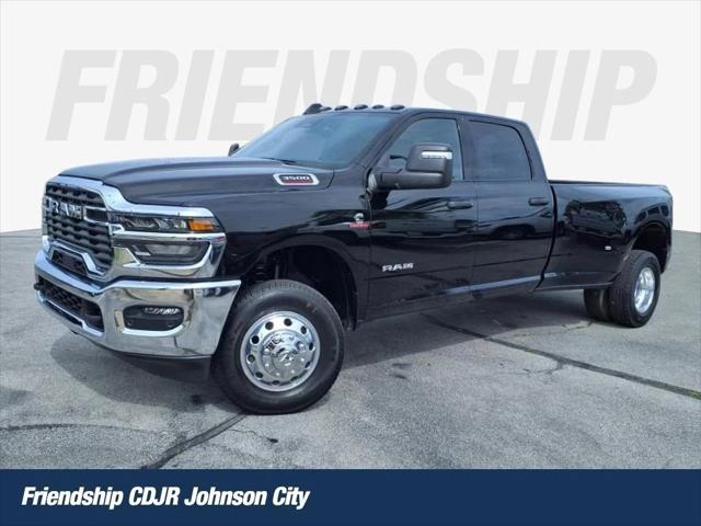 2025 RAM Ram 3500 RAM 3500 BIG HORN CREW CAB 4X4 8 BOX