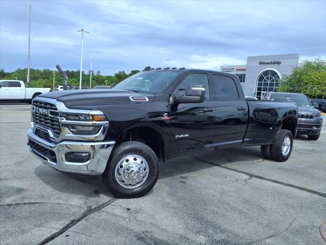 2025 RAM Ram 3500 RAM 3500 BIG HORN CREW CAB 4X4 8 BOX