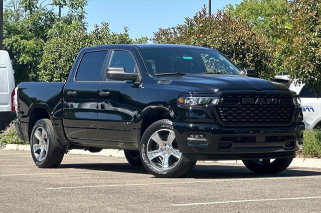 2025 RAM Ram 1500 RAM 1500 TRADESMAN CREW CAB 4X4 57 BOX