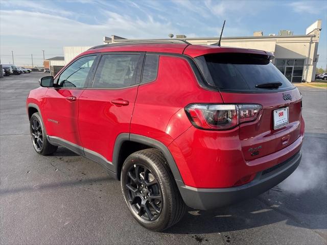 2025 Jeep Compass COMPASS LATITUDE 4X4