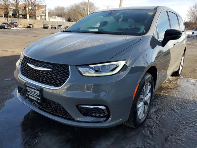 2025 Chrysler Pacifica PACIFICA SELECT AWD