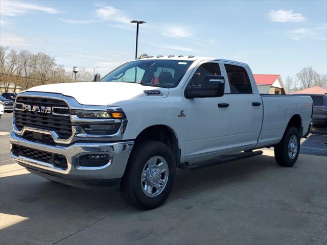 2025 RAM Ram 3500 RAM 3500 TRADESMAN CREW CAB 4X4 8 BOX