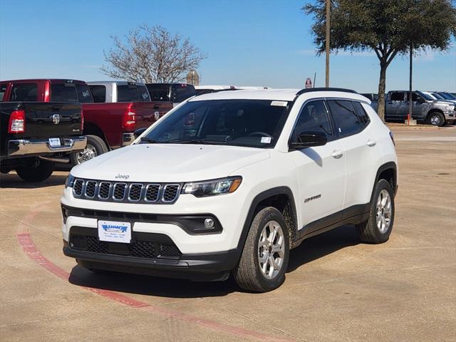 2025 Jeep Compass COMPASS LATITUDE 4X4