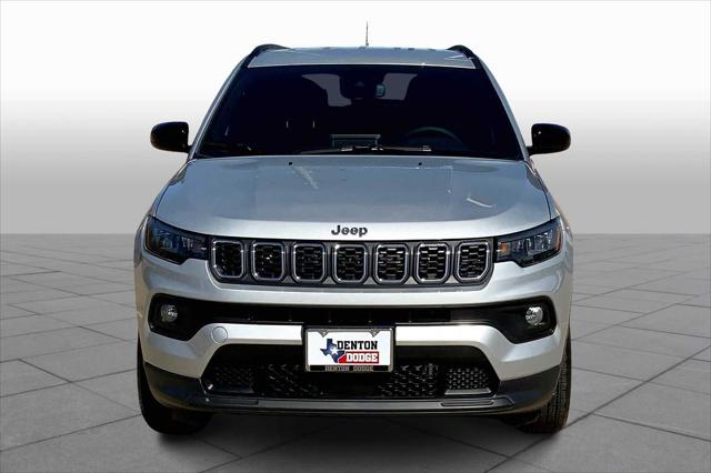 2025 Jeep Compass COMPASS LATITUDE 4X4