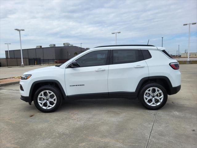 2025 Jeep Compass COMPASS LATITUDE 4X4