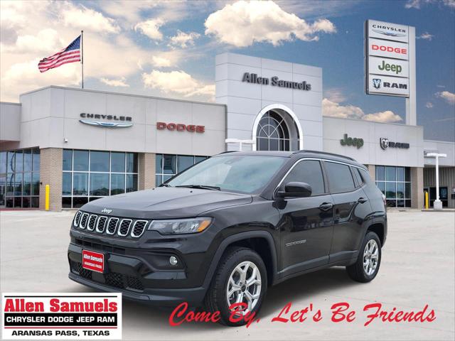 2025 Jeep Compass COMPASS LATITUDE 4X4