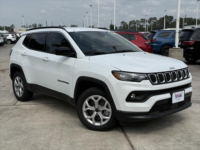 2025 Jeep Compass COMPASS LATITUDE 4X4
