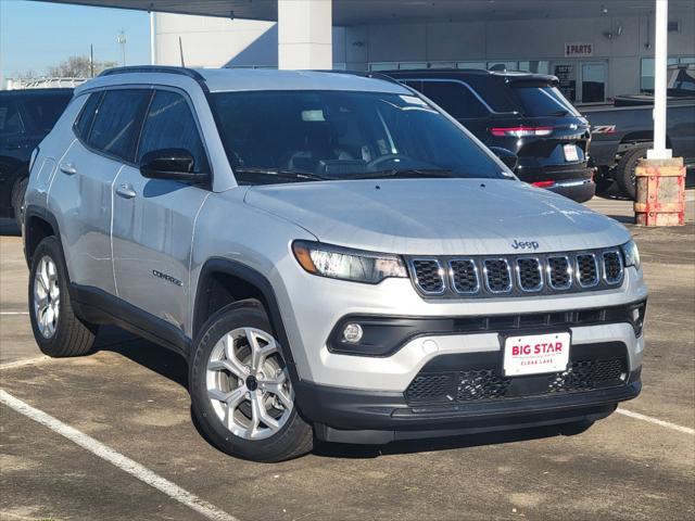 2025 Jeep Compass COMPASS LATITUDE 4X4