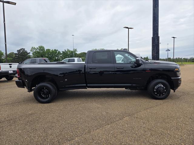 2025 RAM Ram 3500 RAM 3500 BIG HORN CREW CAB 4X4 8 BOX