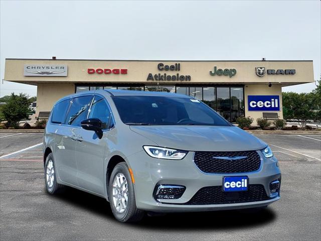 2025 Chrysler Pacifica PACIFICA SELECT