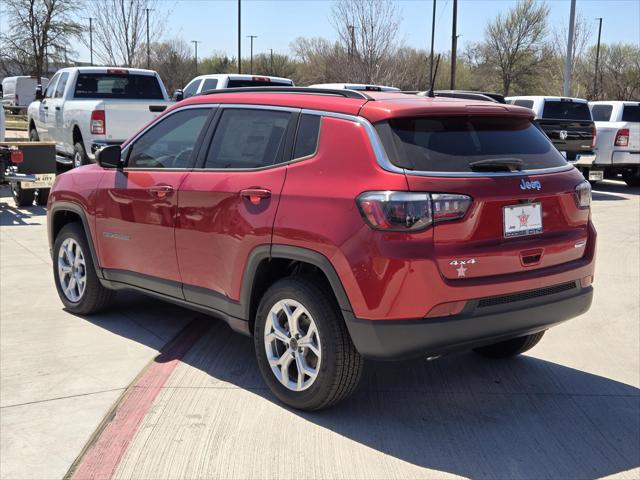 2025 Jeep Compass COMPASS LATITUDE 4X4
