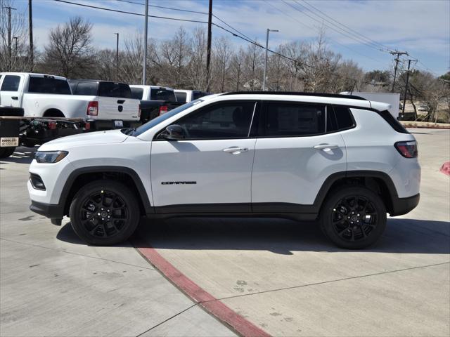 2025 Jeep Compass COMPASS LATITUDE 4X4