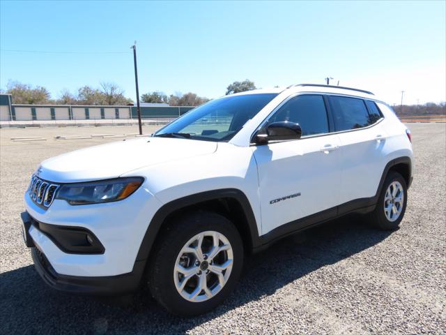 2025 Jeep Compass COMPASS LATITUDE 4X4