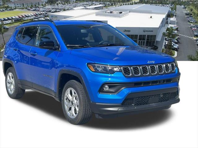2025 Jeep Compass COMPASS LATITUDE 4X4