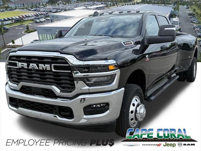 2025 RAM Ram 3500 RAM 3500 TRADESMAN CREW CAB 4X4 8 BOX