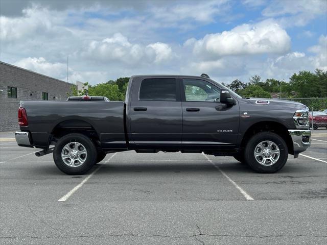 2025 RAM Ram 3500 RAM 3500 BIG HORN CREW CAB 4X4 64 BOX