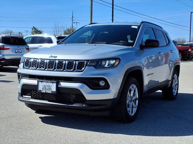 2025 Jeep Compass COMPASS LATITUDE 4X4
