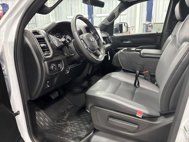 2025 RAM Ram 1500 RAM 1500 TRADESMAN QUAD CAB 4X2 64 BOX