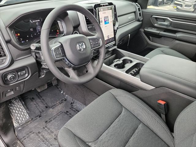 2025 RAM Ram 1500 RAM 1500 BIG HORN CREW CAB 4X2 64 BOX
