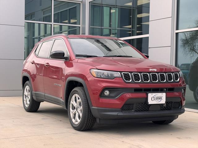 2025 Jeep Compass COMPASS LATITUDE 4X4