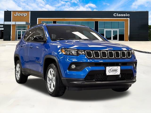 2025 Jeep Compass COMPASS LATITUDE 4X4