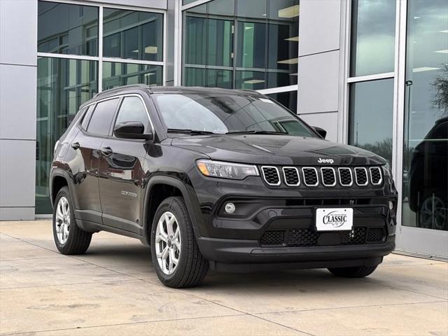 2025 Jeep Compass COMPASS LATITUDE 4X4