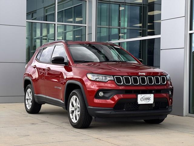 2025 Jeep Compass COMPASS LATITUDE 4X4