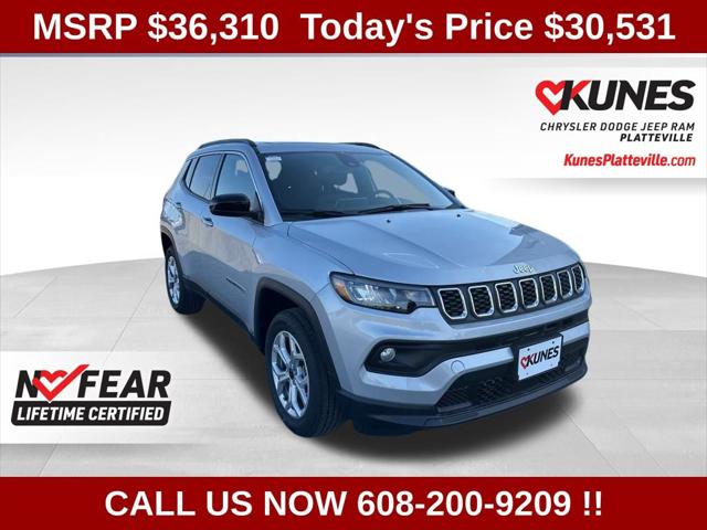 2025 Jeep Compass COMPASS LATITUDE 4X4