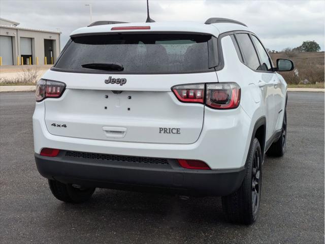 2025 Jeep Compass COMPASS LATITUDE 4X4