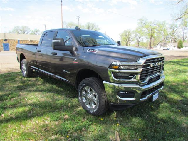 2025 RAM Ram 3500 RAM 3500 BIG HORN CREW CAB 4X4 8 BOX
