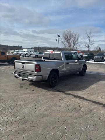 2025 RAM Ram 1500 RAM 1500 BIG HORN CREW CAB 4X4 64 BOX