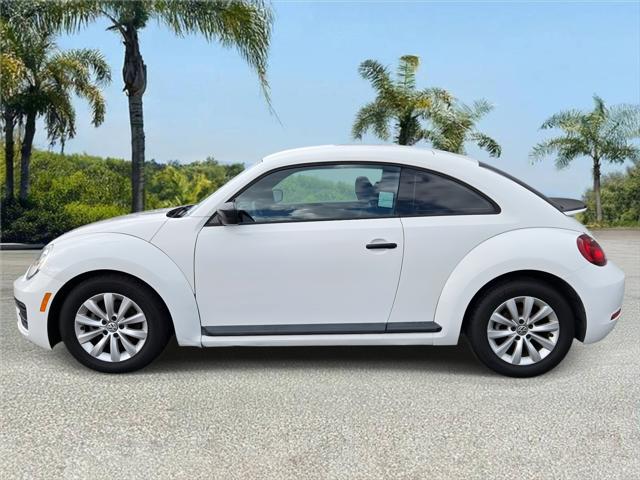 2018 Volkswagen Beetle 2.0T Coast