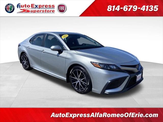 2022 Toyota Camry SE AWD