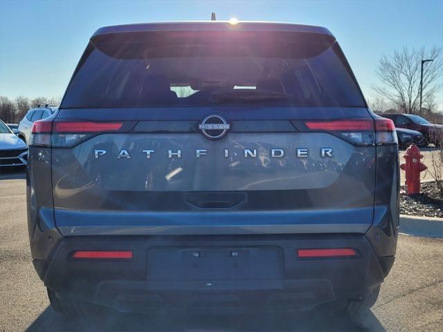 2022 Nissan Pathfinder S 2WD