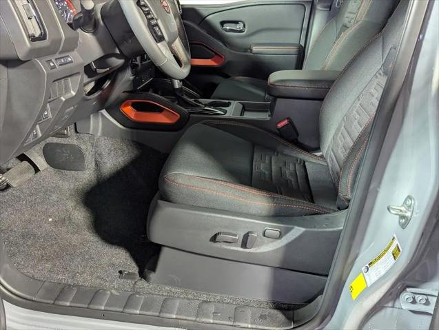 2025 Nissan Frontier Crew Cab Long Bed PRO-4X 4x4