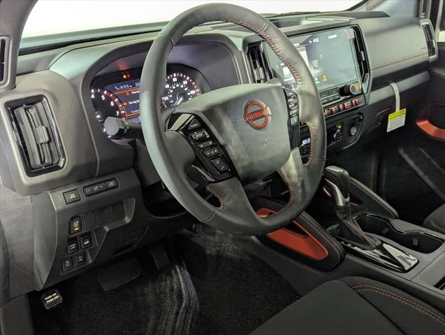 2025 Nissan Frontier Crew Cab Long Bed PRO-4X 4x4