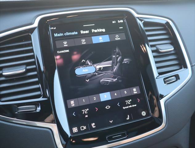 2024 Volvo XC90 B6 Ultimate Bright Theme 7-Seater