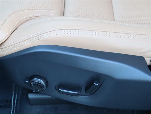 2024 Volvo XC90 B6 Ultimate Bright Theme 7-Seater
