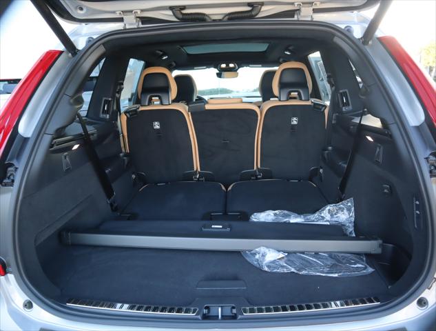 2024 Volvo XC90 B6 Ultimate Bright Theme 7-Seater