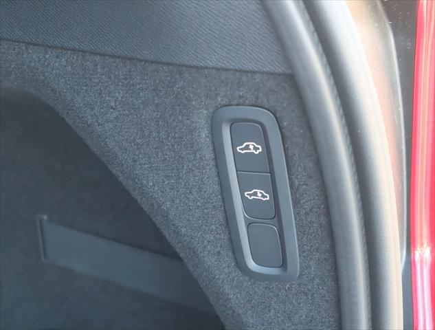 2024 Volvo XC90 B6 Ultimate Bright Theme 7-Seater