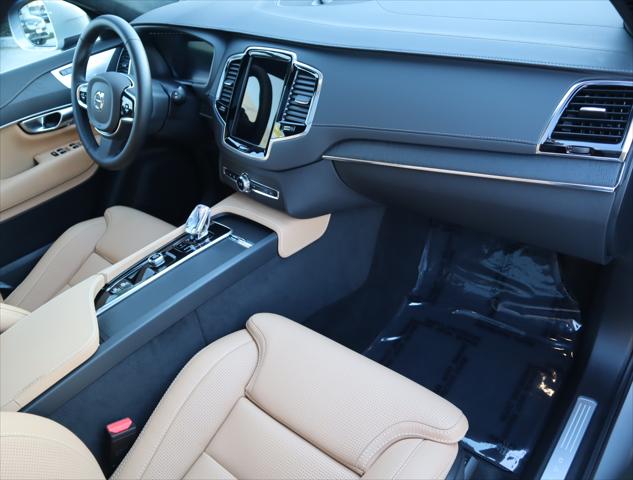 2024 Volvo XC90 B6 Ultimate Bright Theme 7-Seater