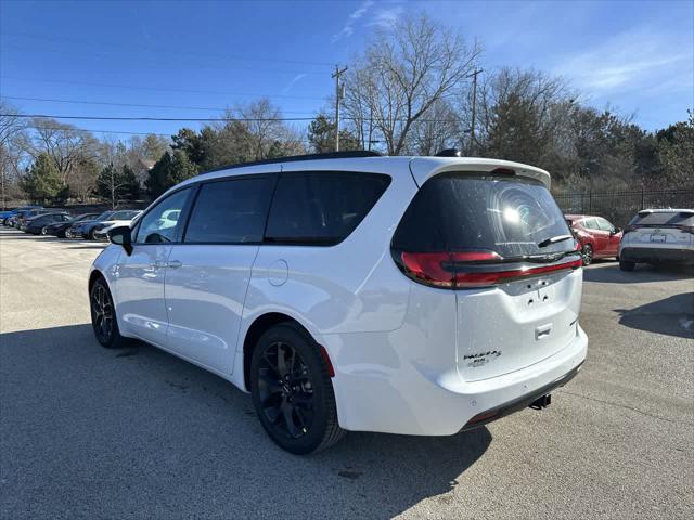 2025 Chrysler Pacifica PACIFICA LIMITED