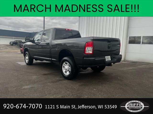 2024 RAM 3500 Tradesman Crew Cab 4x4 64 Box